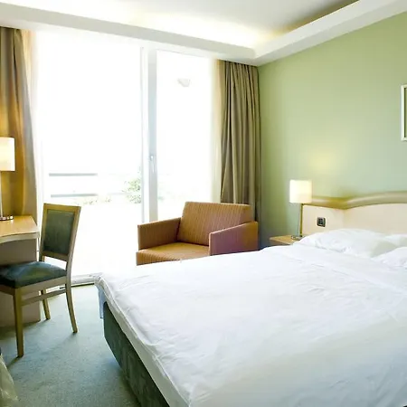 Kimen Hotel 3*
